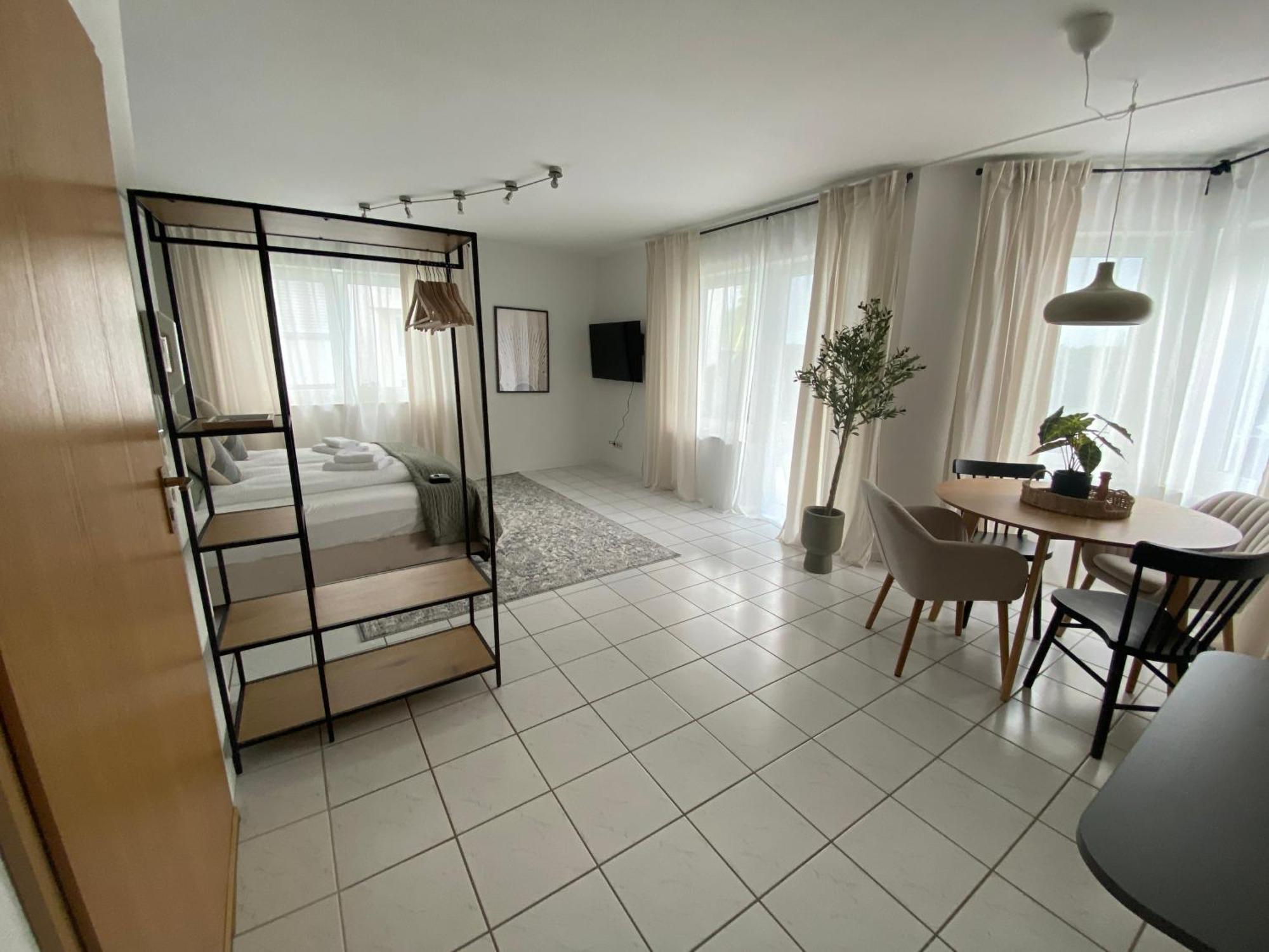 Moderne Wohnung Mit Terrasse & Parkplatz; Naehe Bwzk & Amazon 科布倫茨 外观 照片