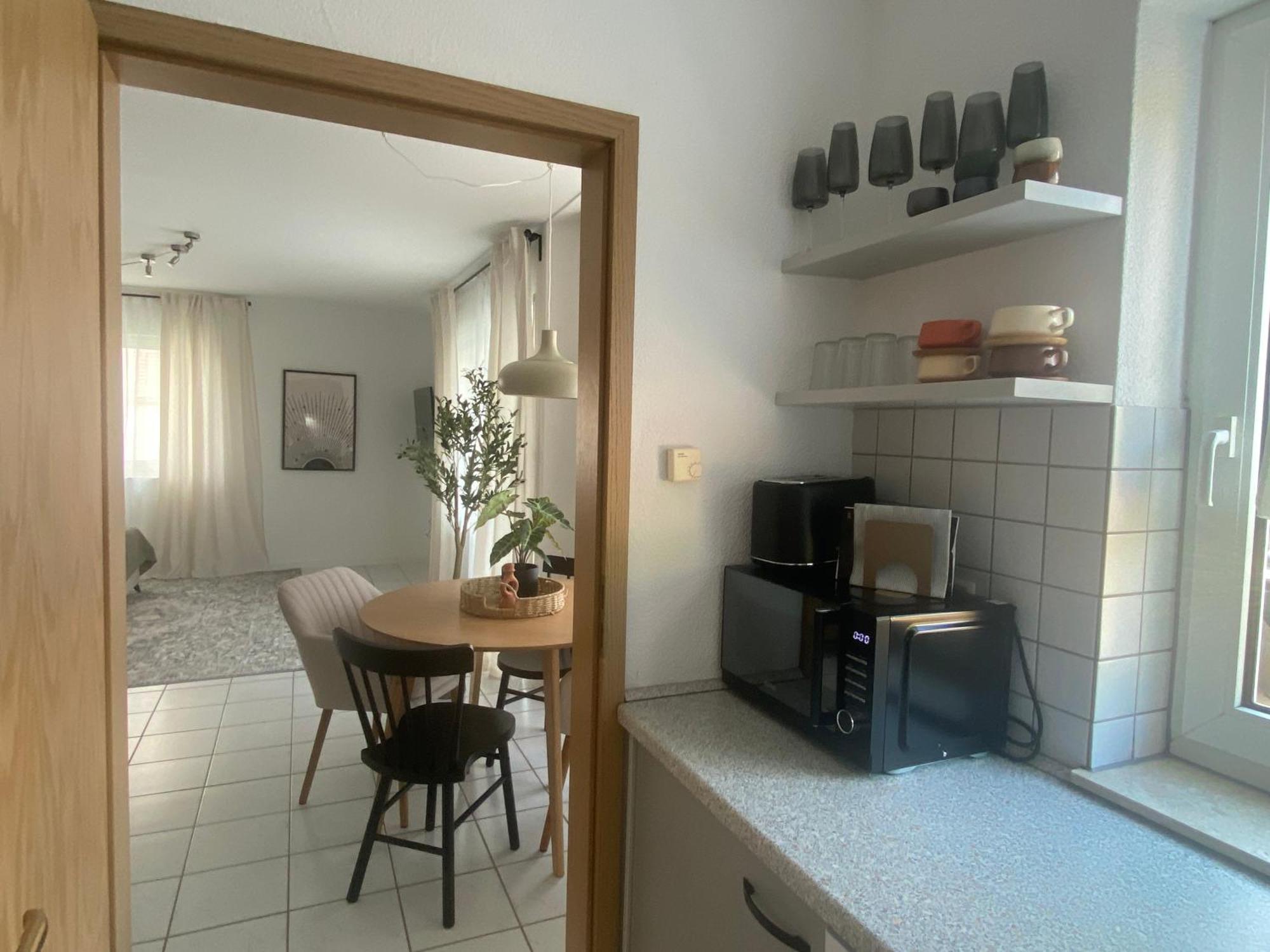Moderne Wohnung Mit Terrasse & Parkplatz; Naehe Bwzk & Amazon 科布倫茨 外观 照片